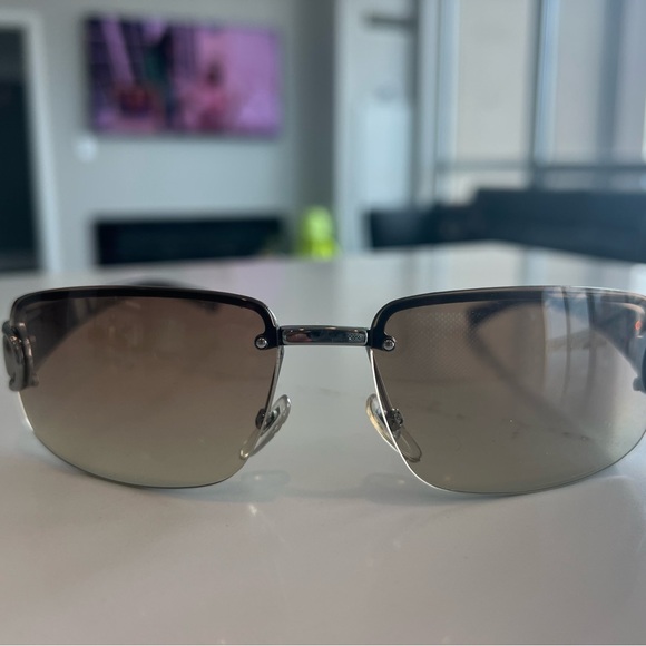 Vintage GUCCI Sunglasses - Picture 6 of 10